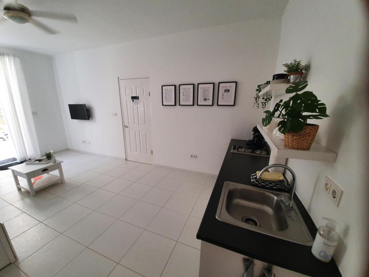 A2 Apartment Budget At Jan Thiel Curacao 외부 사진